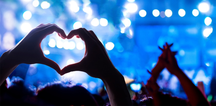 Top 10 Trending Worship Songs for France in the New Year!